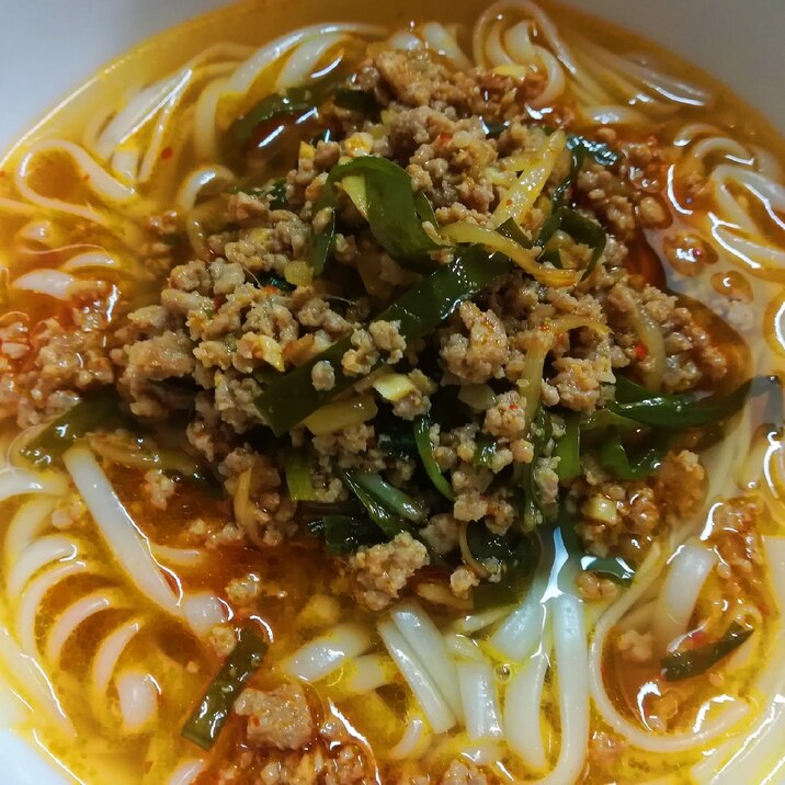 こんにゃく麺の台湾ラーメン風